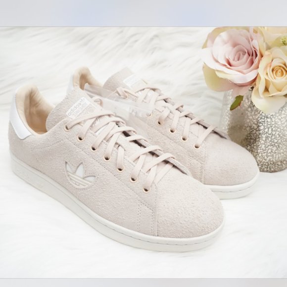 stan smith suede beige